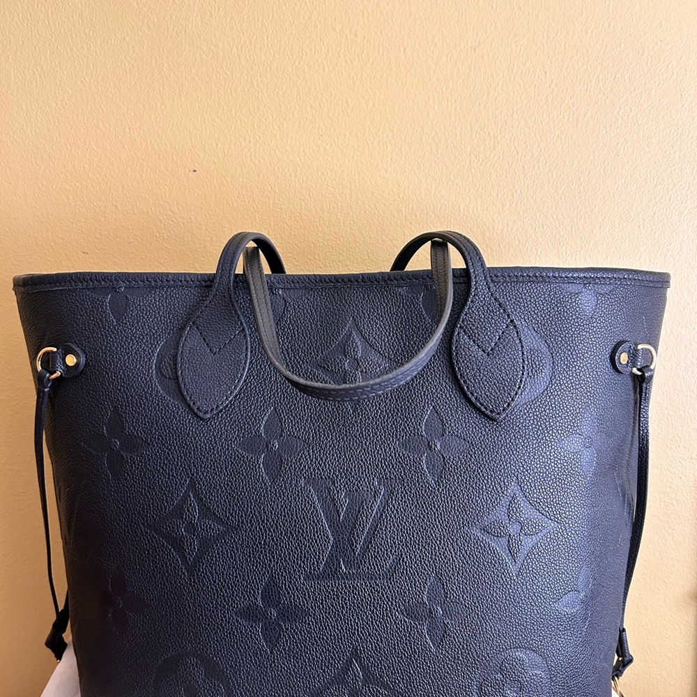 Louis Vuitton Neverfull MM - Picture 2 of 15